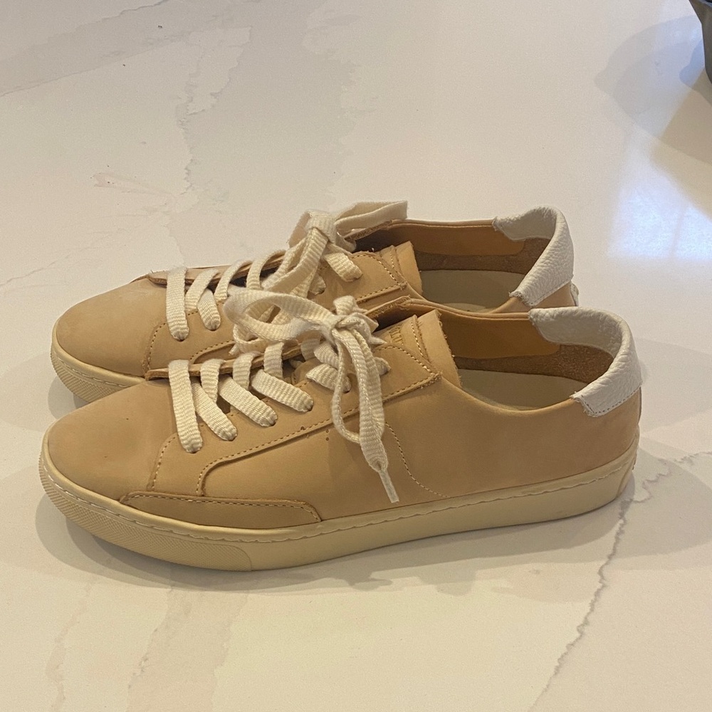 Soludos Beige and White Lace-Up Sneakers